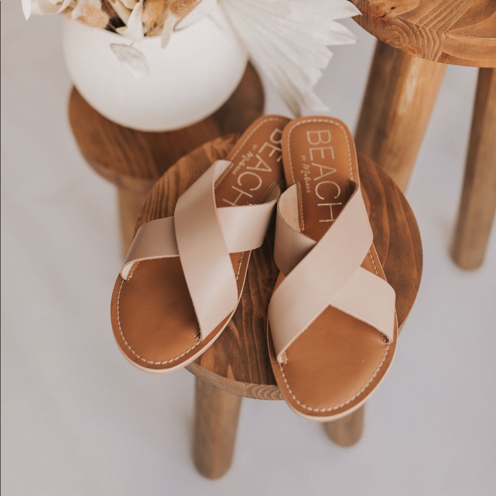 Flat slide on sandal